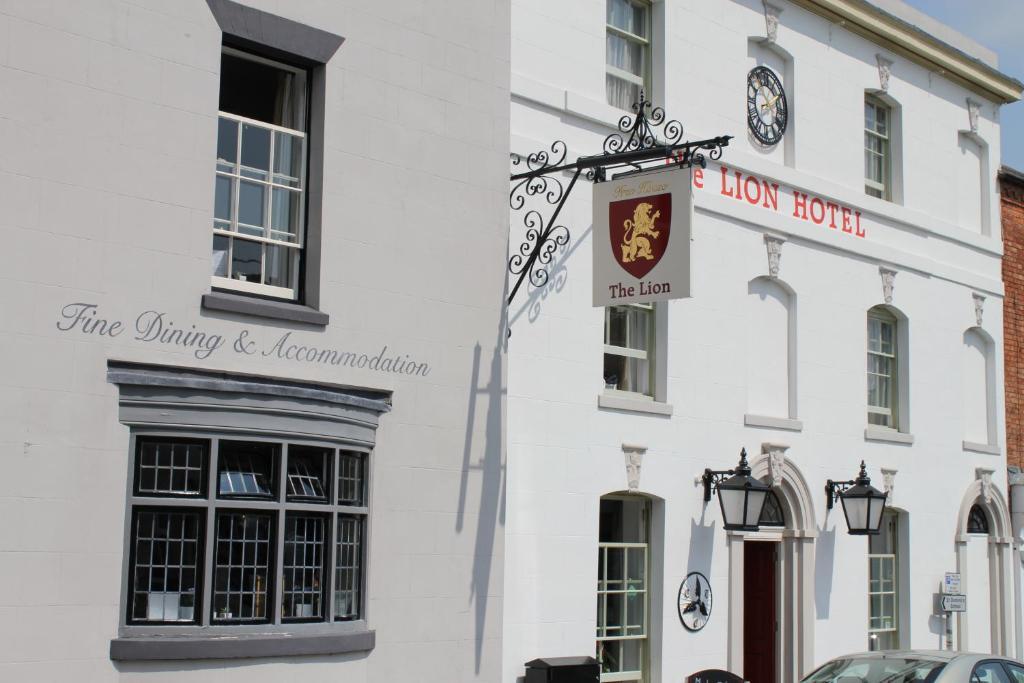 The Lion Hotel Brewood Exterior foto