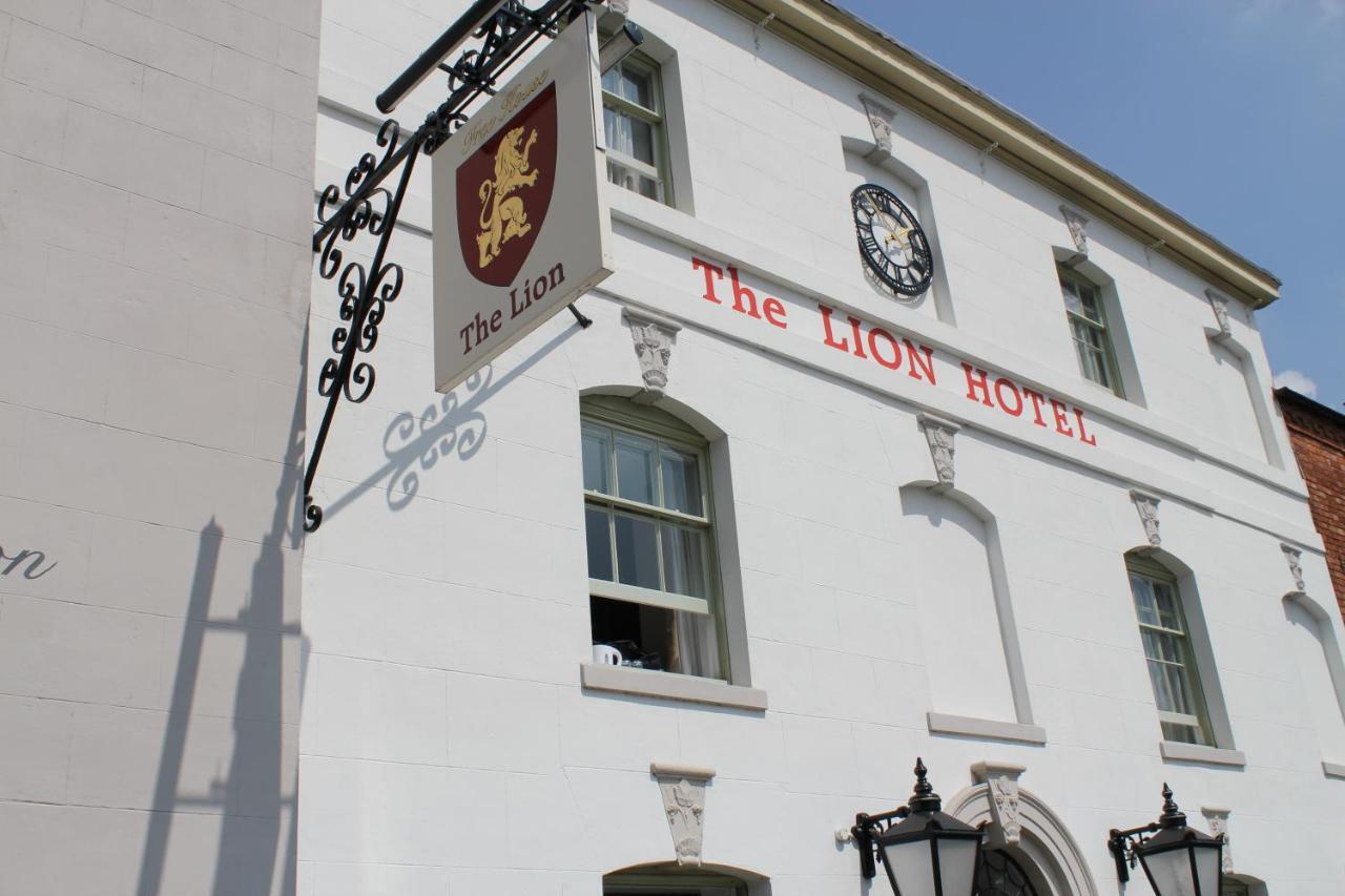 The Lion Hotel Brewood Exterior foto